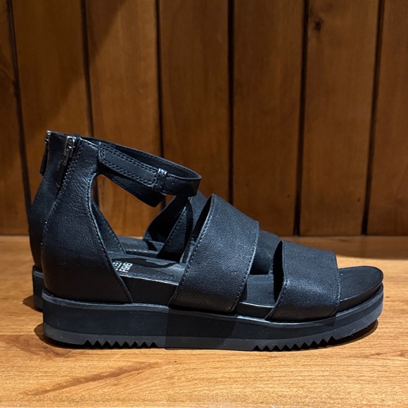 Eileen Fisher Black Leather Size 6 Strappy Sandals - Picture 3 of 10